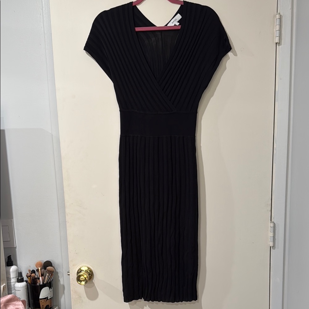 Elegant Black Pleated Dress